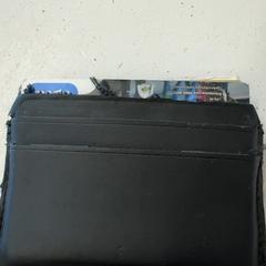 Pénztárca Burns, amint azt GVB az iLost segítségével jelentette.