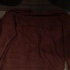 Camisola Donkerrood, como reportado por Van der Valk Hotel Zwolle utilizando o iLost