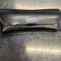 Okulary, zgłoszono przez Rotterdam The Hague Airport przy użyciu iLost