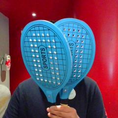 Racket, come riportato da MEININGER Hotel Roma Termini utilizzando iLost