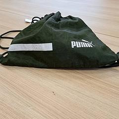 Ruksak - groen, nylon, ako bolo nahlásené Centraal magazijn pomocou iLost