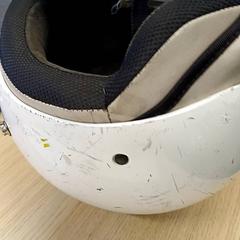 Jezdecká přilba, jak nahlášeno Gemeente Nijkerk pomocí iLost