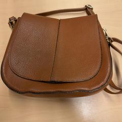 Torebka damska danestas, zgłoszono przez RET przy użyciu iLost