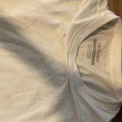 T shirt Blanc, as reported by MEININGER Hotel Marseille Centre la Joliette using iLost