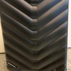 Maleta, gisa salatu by Eindhoven Airport iLost erabiliz