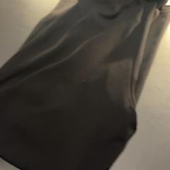 바지 Zwarte HM, iLost를 사용하여 Van der Valk Hotel Houten에 보고됨