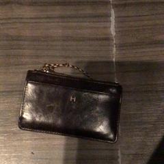 지갑 Ülger, iLost를 사용하여 Van der Valk Hotel Zwolle에 보고됨