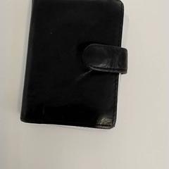 Tarjetero - Kijuru, ha sido reportado por Centraal magazijn con iLost