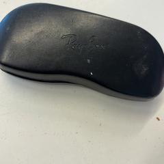 Glasögonfodral, rapporterat av HTM med iLost