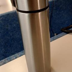 زجاجة ترمس، كما تم الإبلاغ عنه بواسطة Padualaan 99 عبر iLost