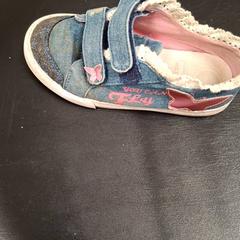 Chaussure, som rapportert av IKEA Paris - Italie Deux ved bruk av iLost