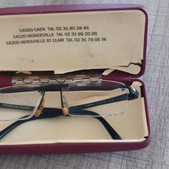 lunettes de vues a été signalé sur iLost