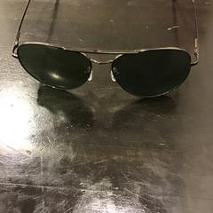 Okulary, zgłoszono przez Qbuzz U-OV przy użyciu iLost