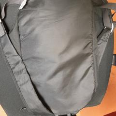 Borsa noir, come riportato da TCL utilizzando iLost