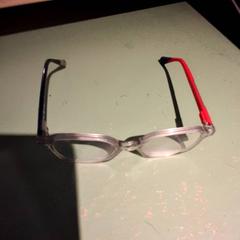 Glasses, as reported by IKEA Villiers-sur-Marne using iLost