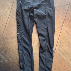 Sport broek swedemount, segons ha informat Hotel Apeldoorn mitjançant iLost