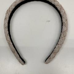 カチューシャ がiLostで IKEA新三郷 によって報告されました