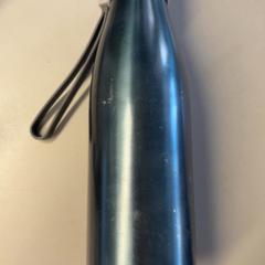 Botella, segundo informou Burgers' Zoo usando iLost