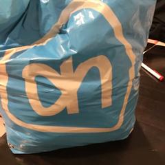 Borsa, come riportato da U-OV Utrecht utilizzando iLost