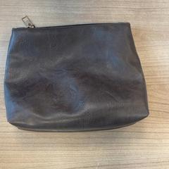 Toilettas، كما تم الإبلاغ عنه بواسطة Pathé Arnhem عبر iLost