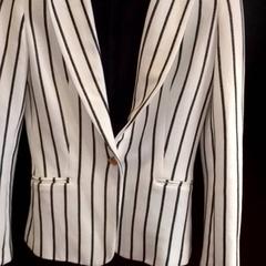 Jasje, amint azt TivoliVredenburg az iLost segítségével jelentette.