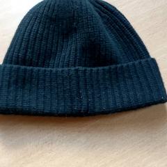 衣類 - muts がiLostで Regio Antwerpen - Brussel によって報告されました