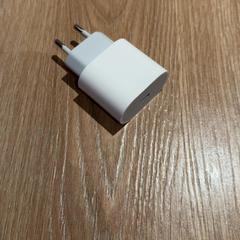 Adaptador, ha sido reportado por Van der Valk Hotel Eindhoven - Best con iLost