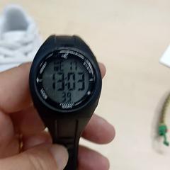 Electrónica Montre noir, ha sido reportado por IKEA Saint-Etienne con iLost