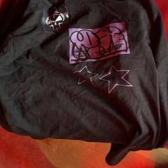 Tshirt, segons ha informat KABUL à GoGo / Teatro mitjançant iLost