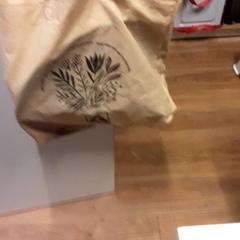 Bossa, segons ha informat Qbuzz ZHN mitjançant iLost