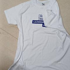 T shirt, a été signalé par Qbuzz GD Groningen Peizerweg utilisant iLost