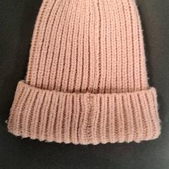 Bonnet Lichtroze, a été signalé par Breng Nijmegen utilisant iLost