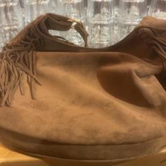 Väska, rapporterat av Café Leentje med iLost