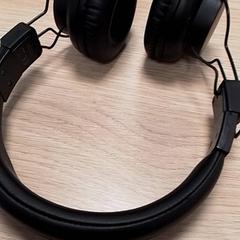 Koptelefoon Zwart, ako bolo nahlásené Qbuzz Fryslân pomocou iLost