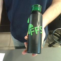 Botella, segundo informou MEININGER Hotel Vienna Downtown Franz usando iLost