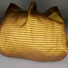 Sac - Handtas, a été signalé par Centraal magazijn utilisant iLost