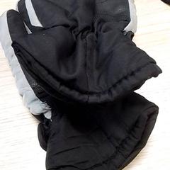 Handschoenen Zwart/grijs, zoals gemeld door Qbuzz Fryslân met iLost