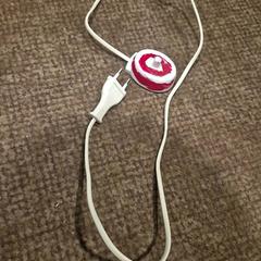 Kartáček na zuby & Nabíječka, jak nahlášeno Van der Valk Hotel Apeldoorn - De Cantharel pomocí iLost