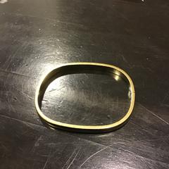 Eskumuturra, gisa salatu by Qbuzz U-OV iLost erabiliz