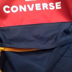 Ryggsekk Rood  Tarawally, som rapportert av Qbuzz Fryslân ved bruk av iLost