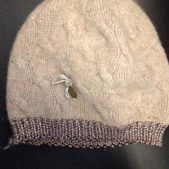 Beanie, zgłoszono przez Qbuzz DMG przy użyciu iLost