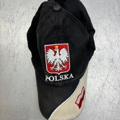 Čiapka svart med röd logga, ako bolo nahlásené IKEA Linköping pomocou iLost