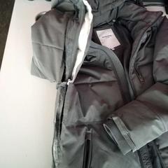 Chaqueta, segundo informou Twisto usando iLost