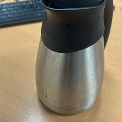 Üveg, amint azt Sheraton Brussels Airport Hotel az iLost segítségével jelentette.