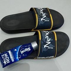 Sandále, ako bolo nahlásené Van der Valk Hotel Schiphol pomocou iLost