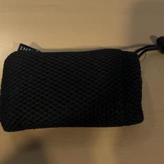 Power bank In zwart tasje, as reported by Jaarbeurs using iLost
