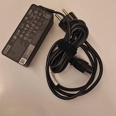 Adaptador, como reportado por HvA Amstelcampus utilizando o iLost