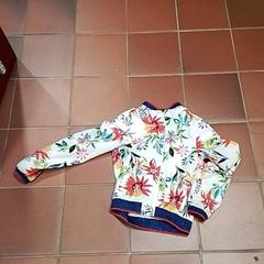 Txalekoa, gisa salatu by Apenheul iLost erabiliz