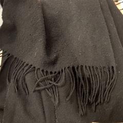 Scarf echarpe, rapporterat av IKEA Hénin-Beaumont med iLost