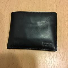 Lommebok, som rapportert av Qbuzz U-OV ved bruk av iLost